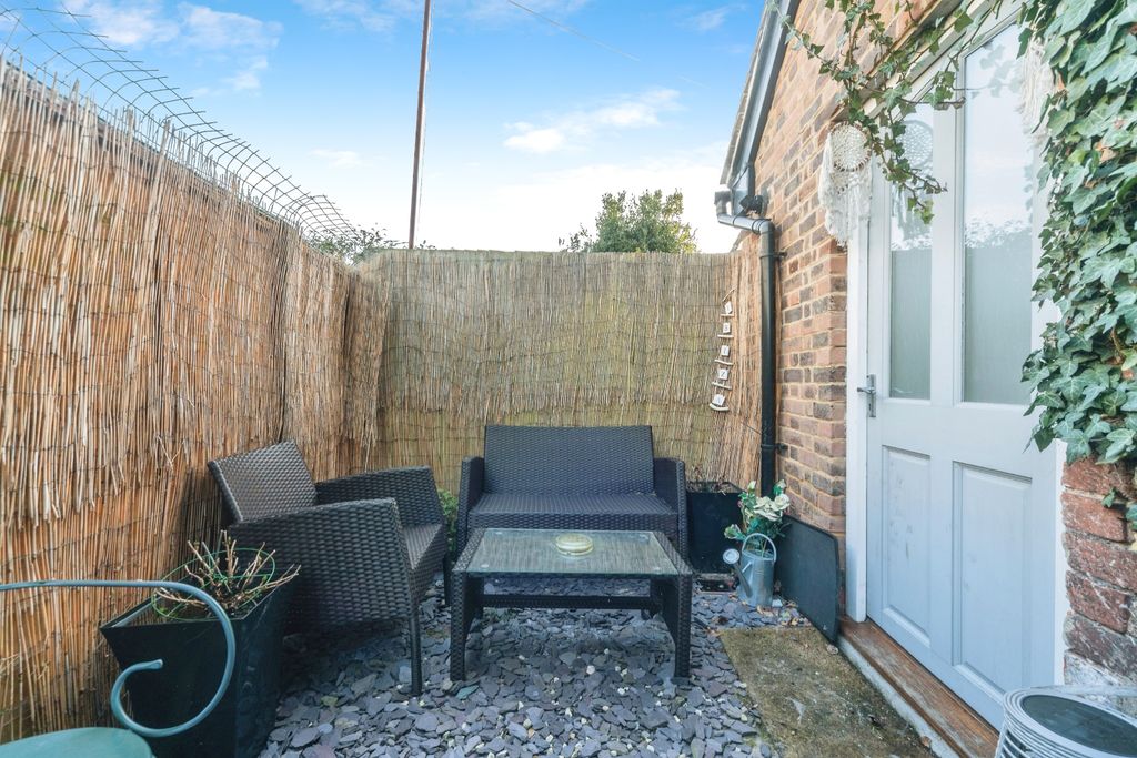 Property photo 3 of 14 Photography