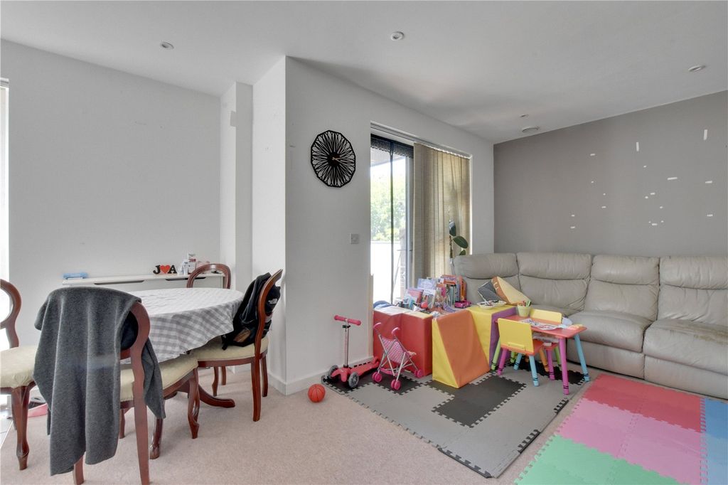 Property photo 2 of 11 Picture No. 06