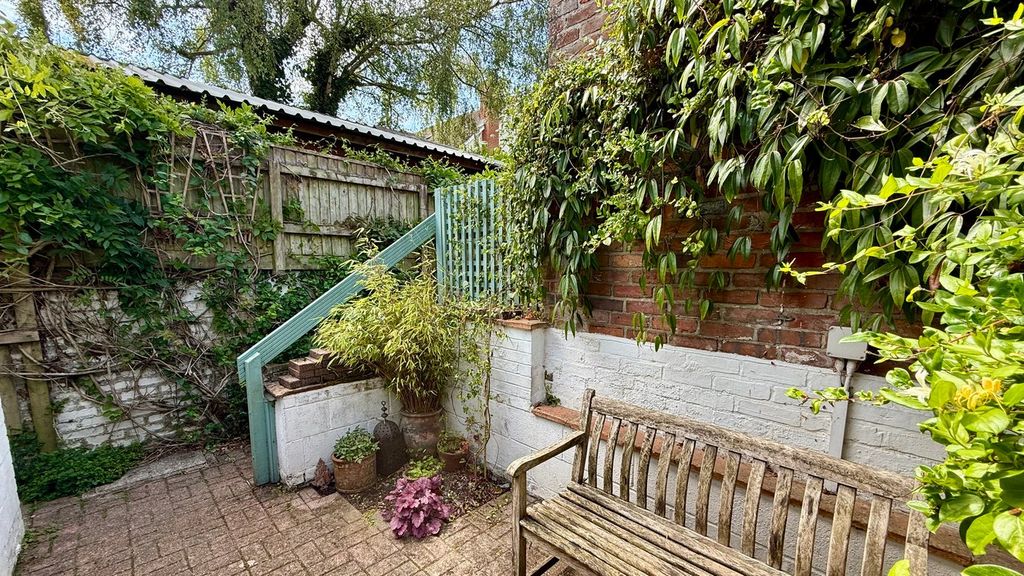 Property photo 3 of 14