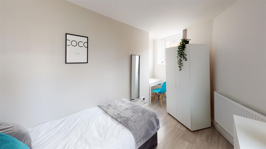 Property photo 1 of 5 1020 B R3.Jpg