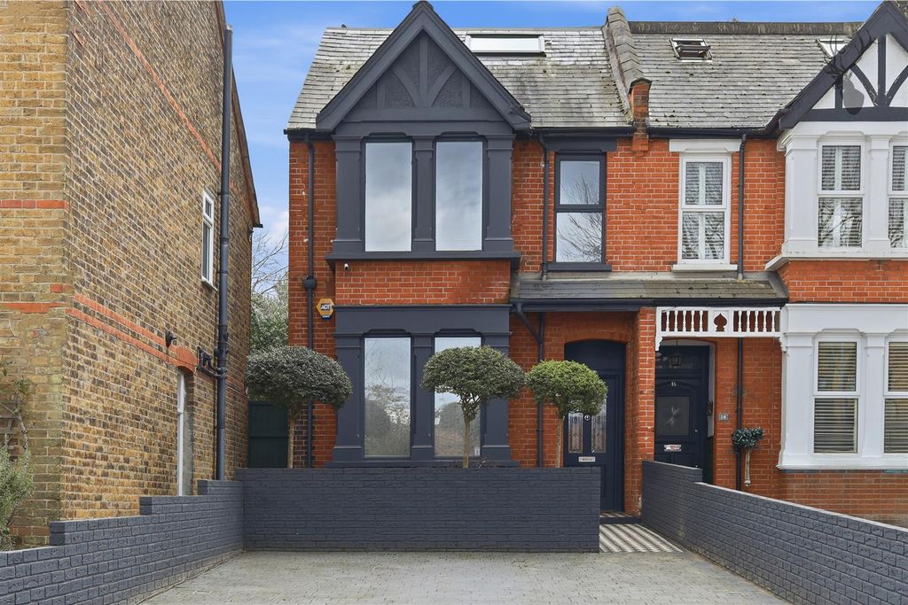 Property photo 1 of 35