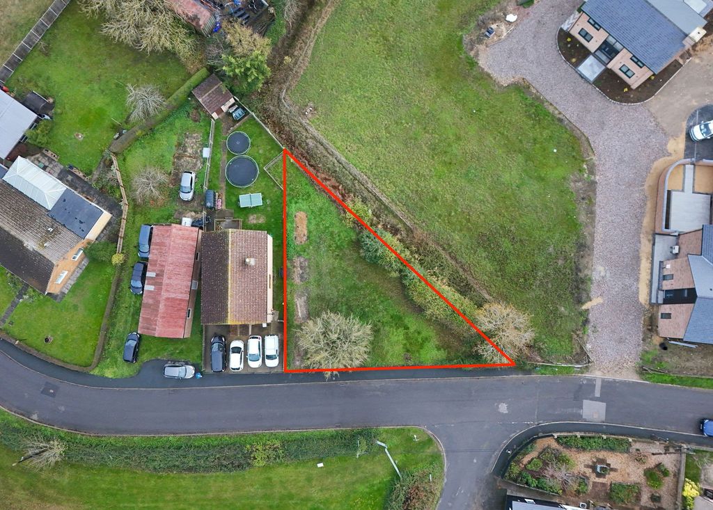 Property photo 3 of 8