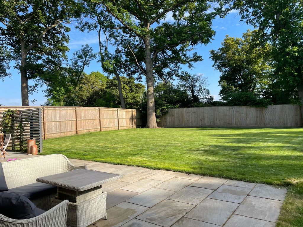 Property photo 3 of 45