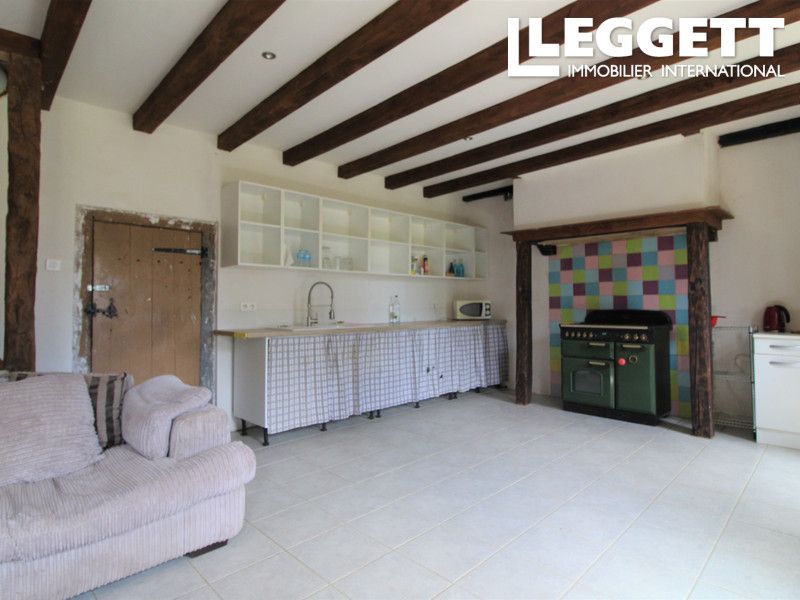 Property photo 2 of 10