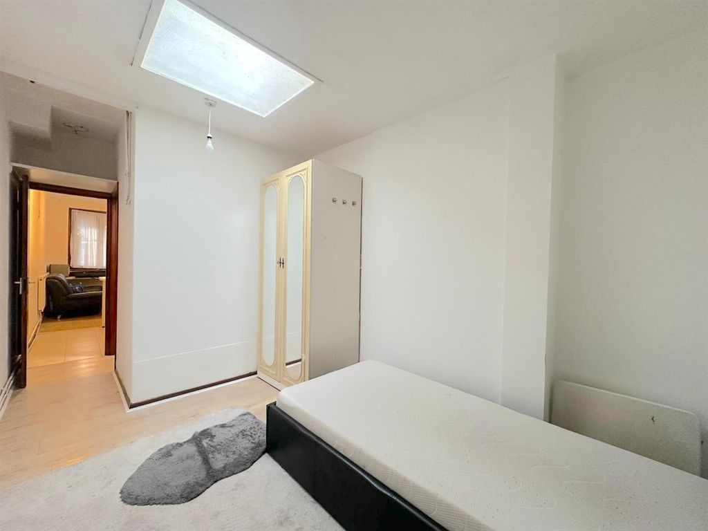 Property photo 3 of 10 Whatsapp Image 2025-11-18 At 10.02.03 Am.Jpeg