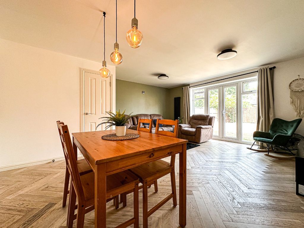 Property photo 3 of 20 5061629