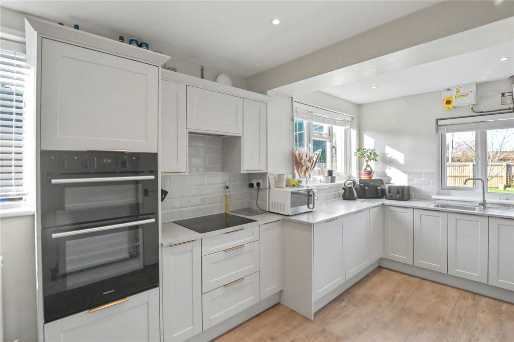 Property photo 2 of 27 Picture No. 39