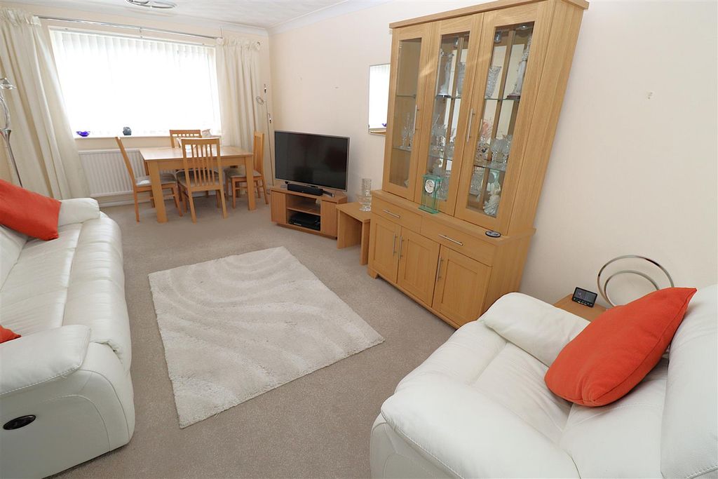 Property photo 3 of 14 Img_9656.Jpg
