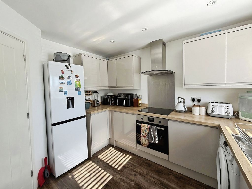 Property photo 3 of 20 Pbox-Img.Jpg