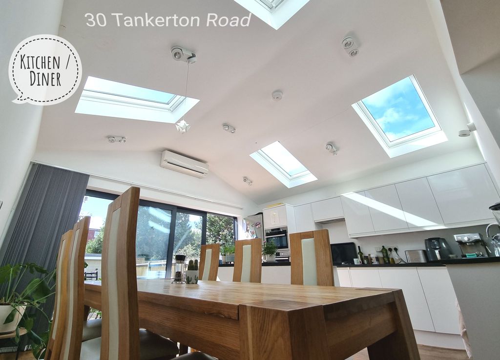 Property photo 3 of 35