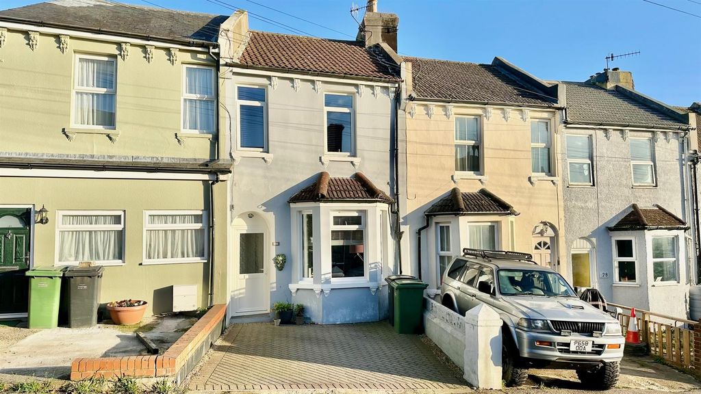 Property photo 2 of 27