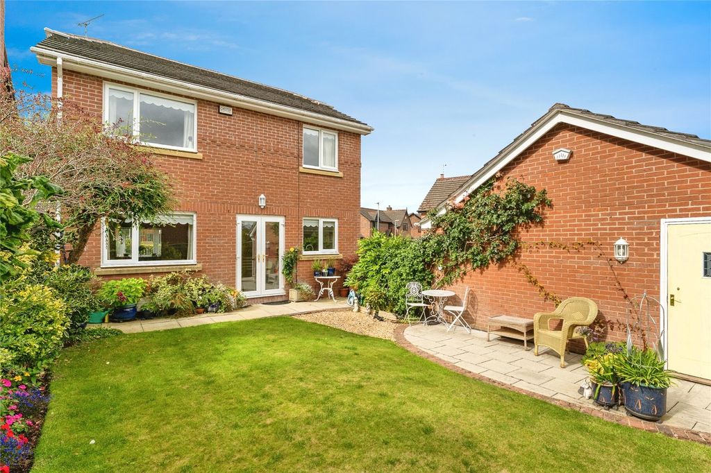 Property photo 2 of 27 Picture No. 21