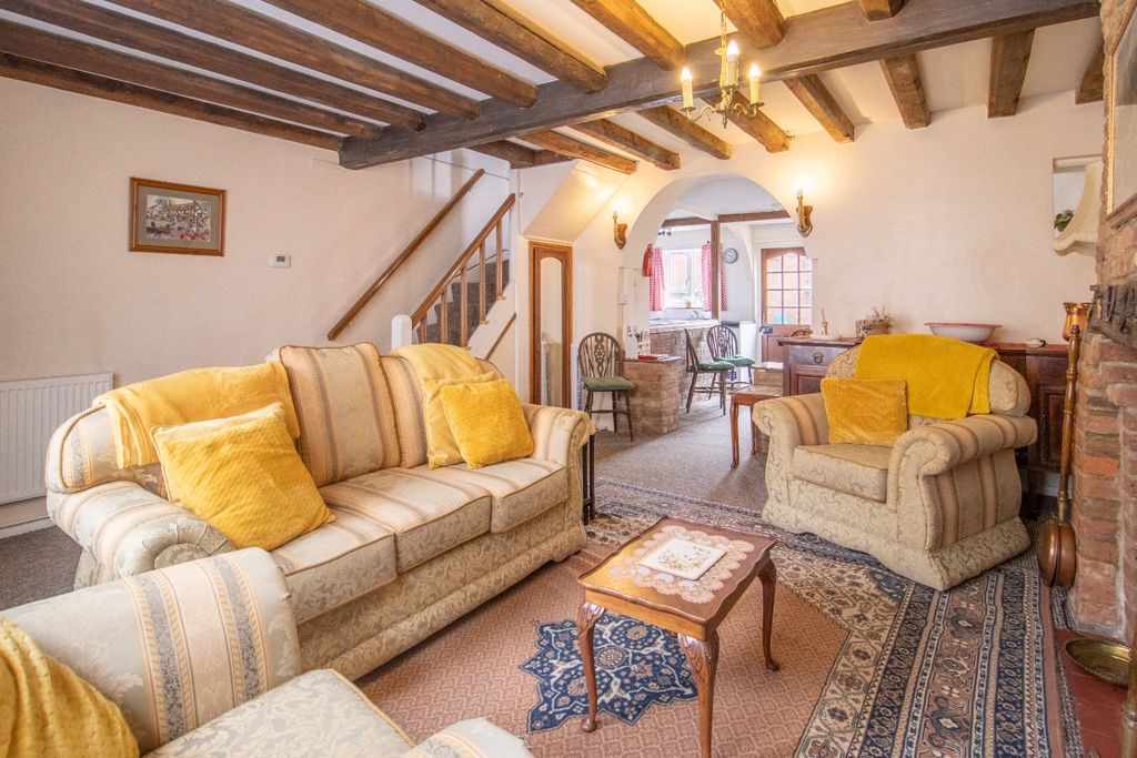 Property photo 2 of 19 4870215