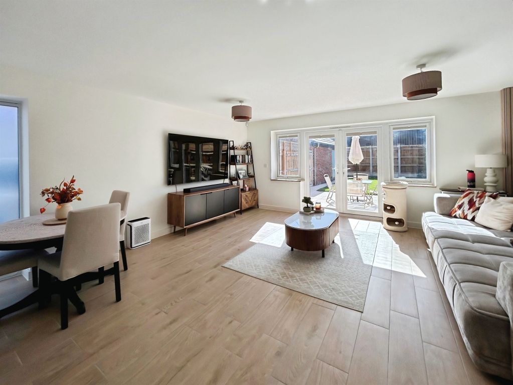 Property photo 2 of 19