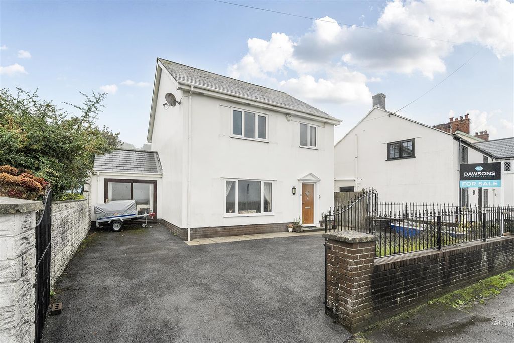 Property photo 1 of 30