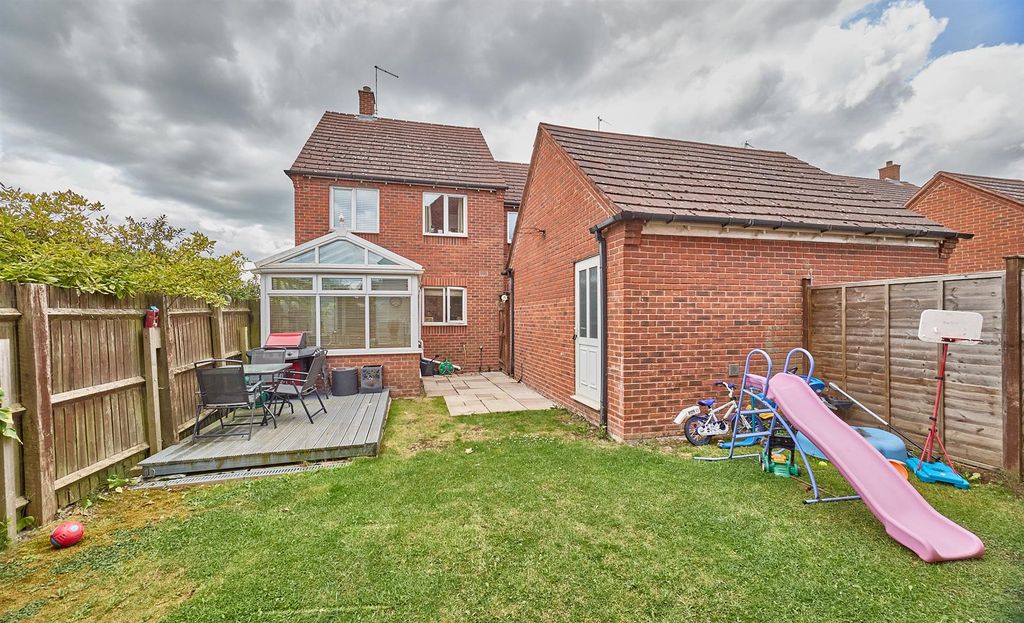 Property photo 3 of 14 43 Applebees Meadow Hk 7.Jpg