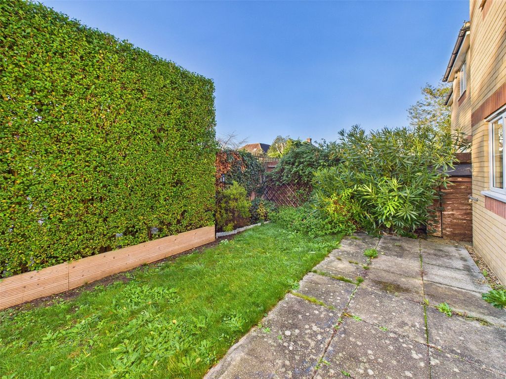 Property photo 3 of 12 Picture No. 11