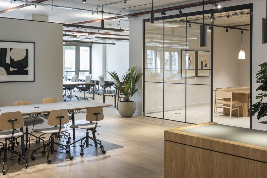 Property photo 2 of 30 Fit-Out