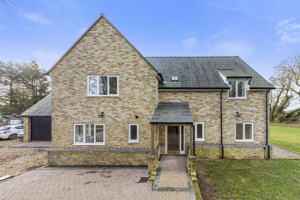 Property photo 3 of 40 7Moorendweb01.Jpg