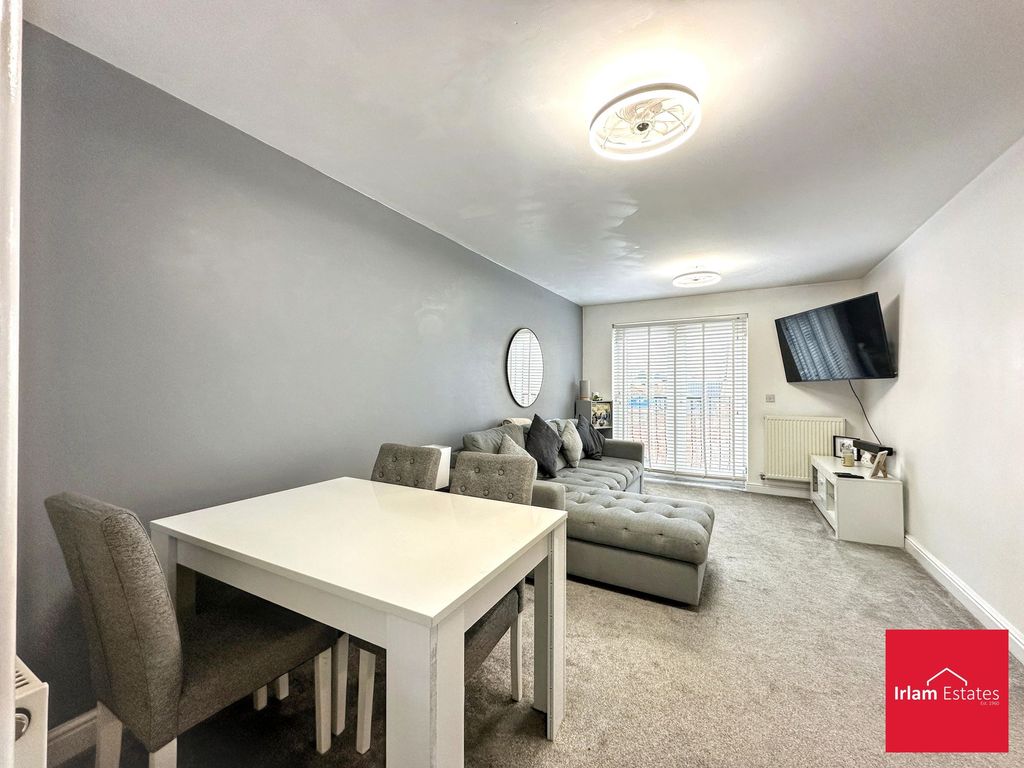 Property photo 3 of 6