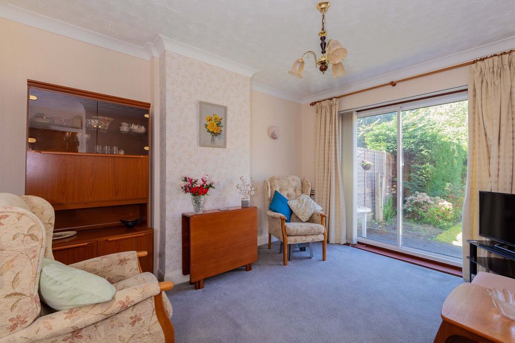 Property photo 3 of 12