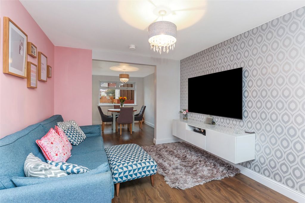 Property photo 3 of 22 Picture No. 15