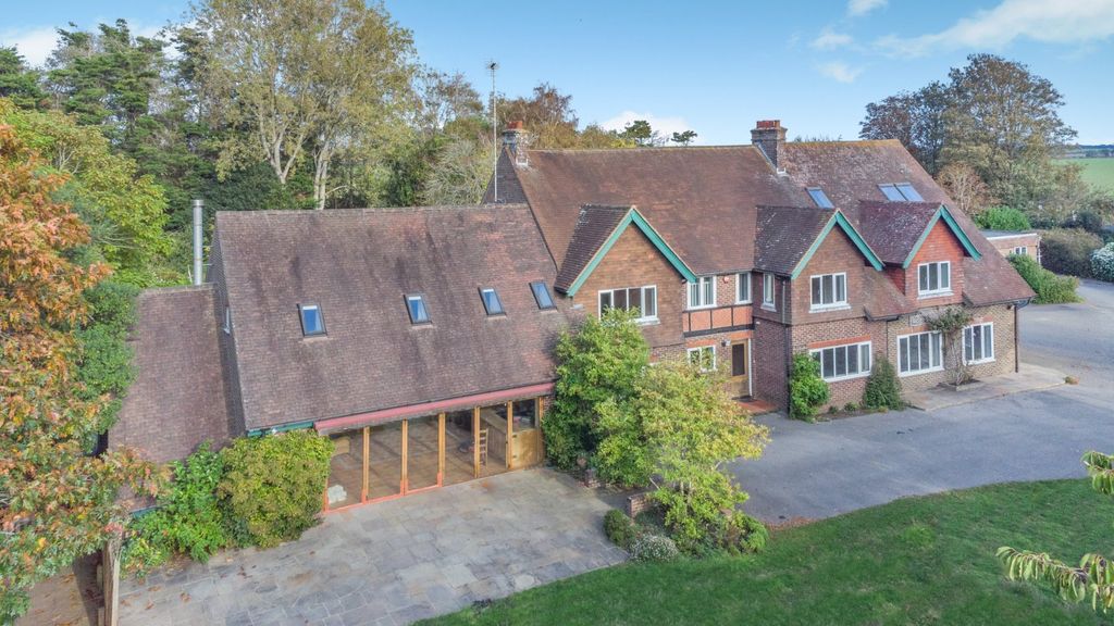 Property photo 1 of 18 Picture No. 02