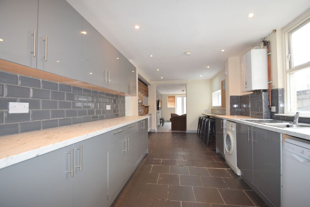 Property photo 1 of 17 Photo 1