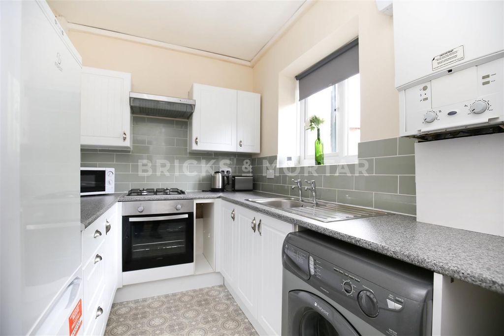 Property photo 2 of 8 Webzzt_Dunjszjiv_8Mgcakhxys.Jpg