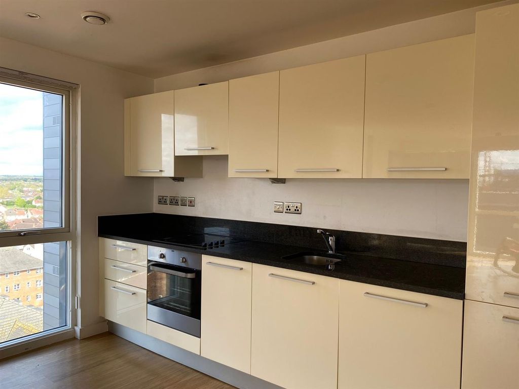 Property photo 3 of 11 41828159.Jpg