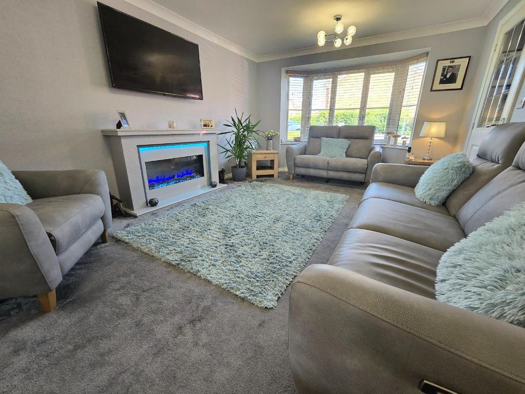 Property photo 2 of 19