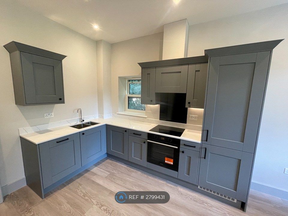 Property photo 3 of 6 Kitchen