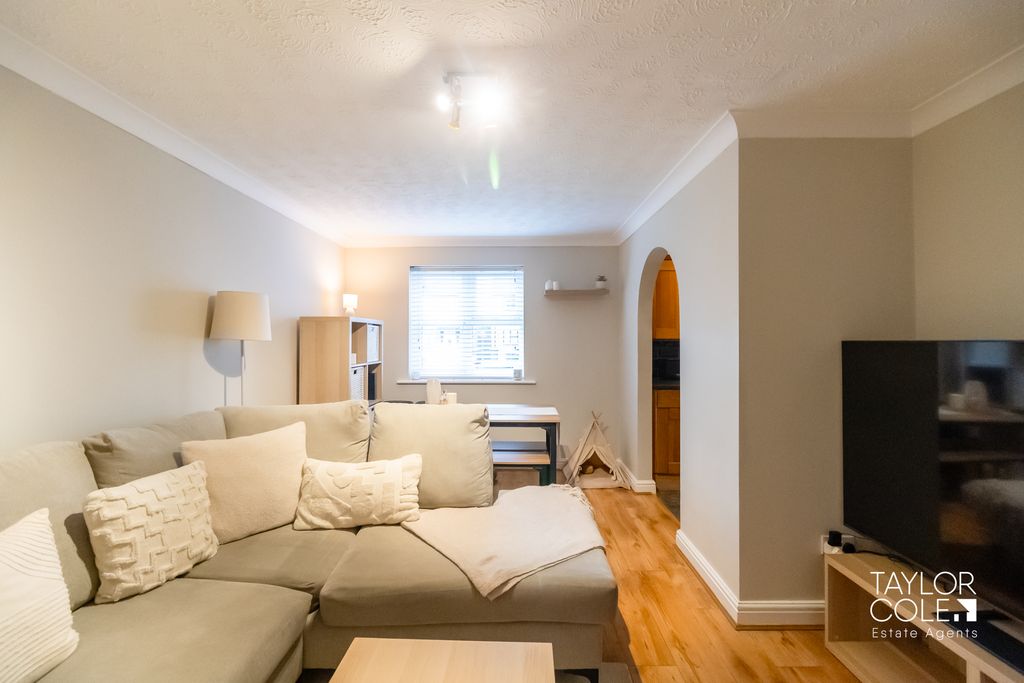 Property photo 3 of 18