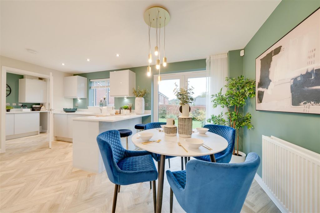 Property photo 2 of 13