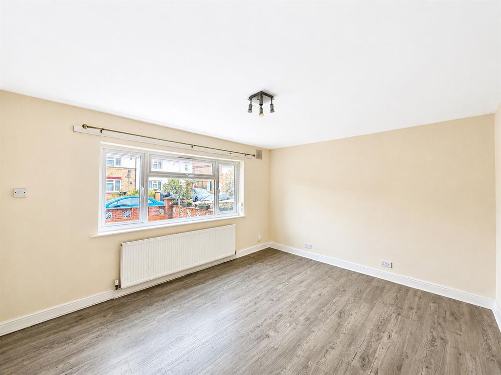 Property photo 3 of 8 Reception Room