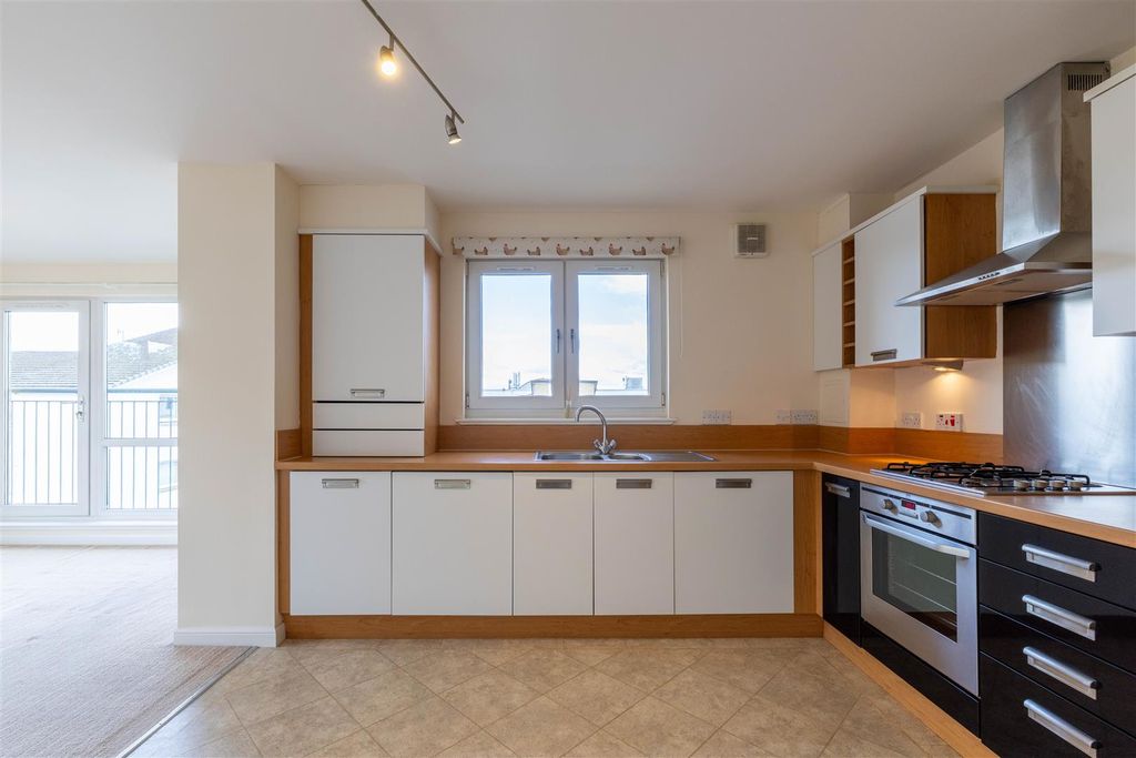 Additional image 5 of 2 bed flat for saleMonart Road, Perth PH1