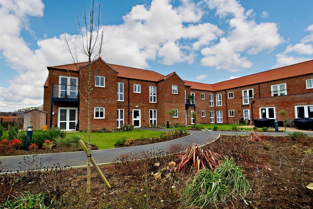 Additional image 20 of 2 bed flat for saleBrigg Court, 22 Chantry Gardens, Filey YO14