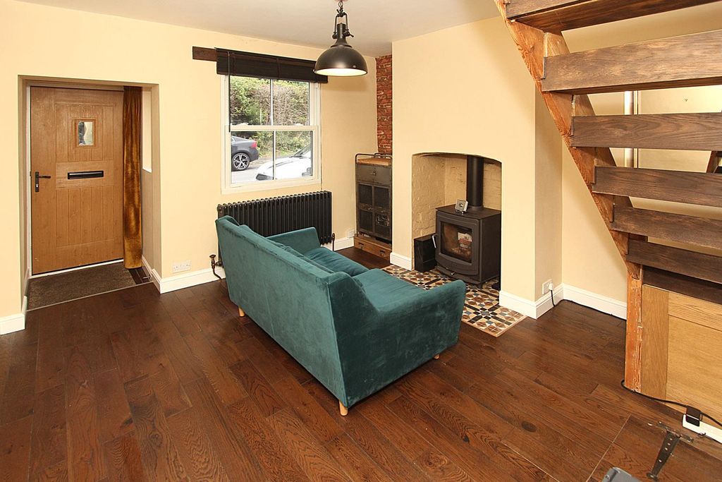 Property photo 2 of 10 Lounge