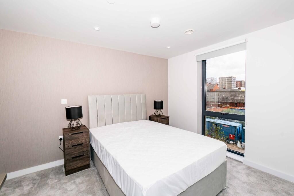 Property photo 2 of 6