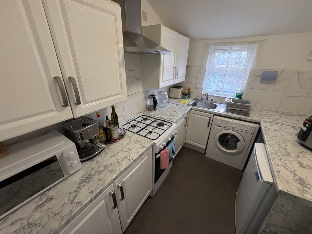 Property photo 3 of 10 Img_0766