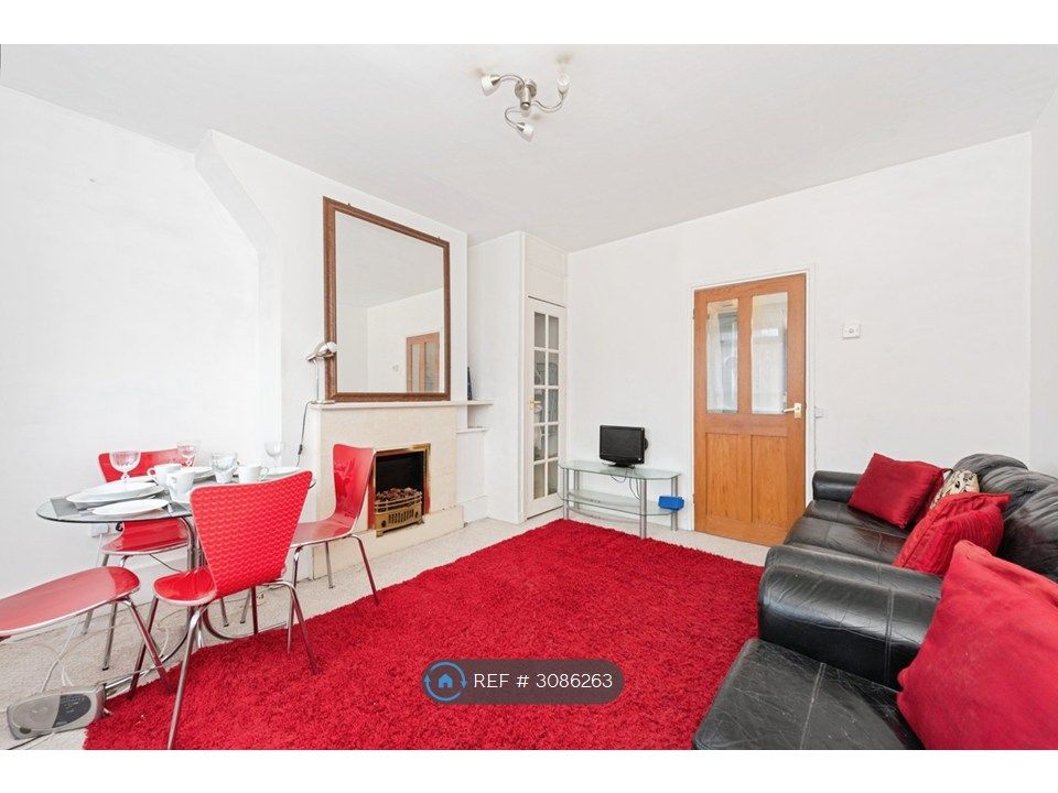 Property photo 3 of 23