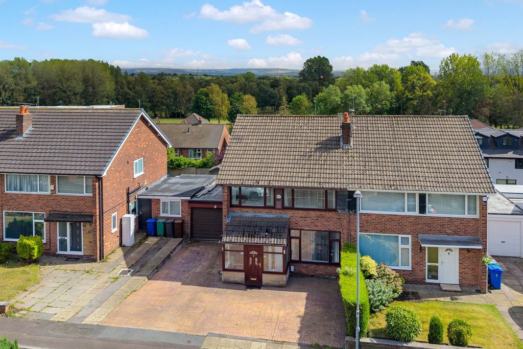 Property photo 1 of 60
