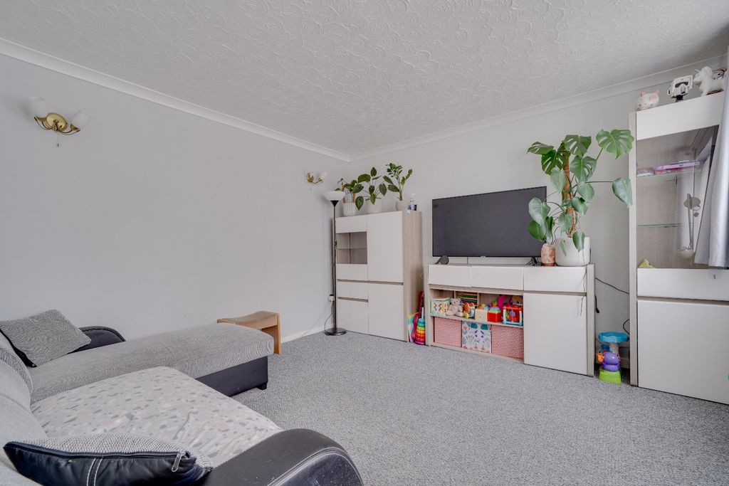 Property photo 2 of 14 4344103