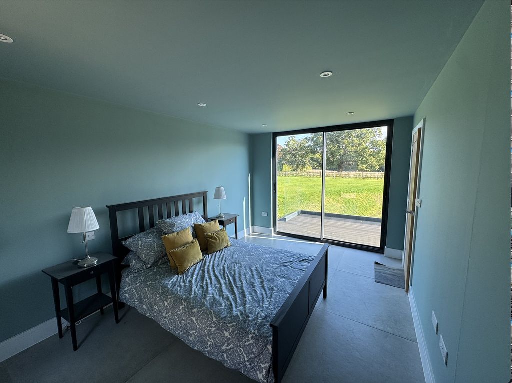 Additional image 11 of 4 bed property to rentPark Mews, Park Lane, Godden Green TN15