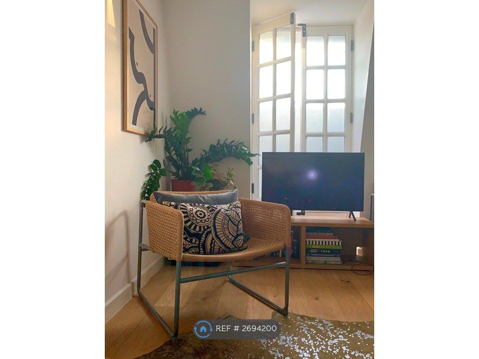 Property photo 2 of 10 Living Room With Tv