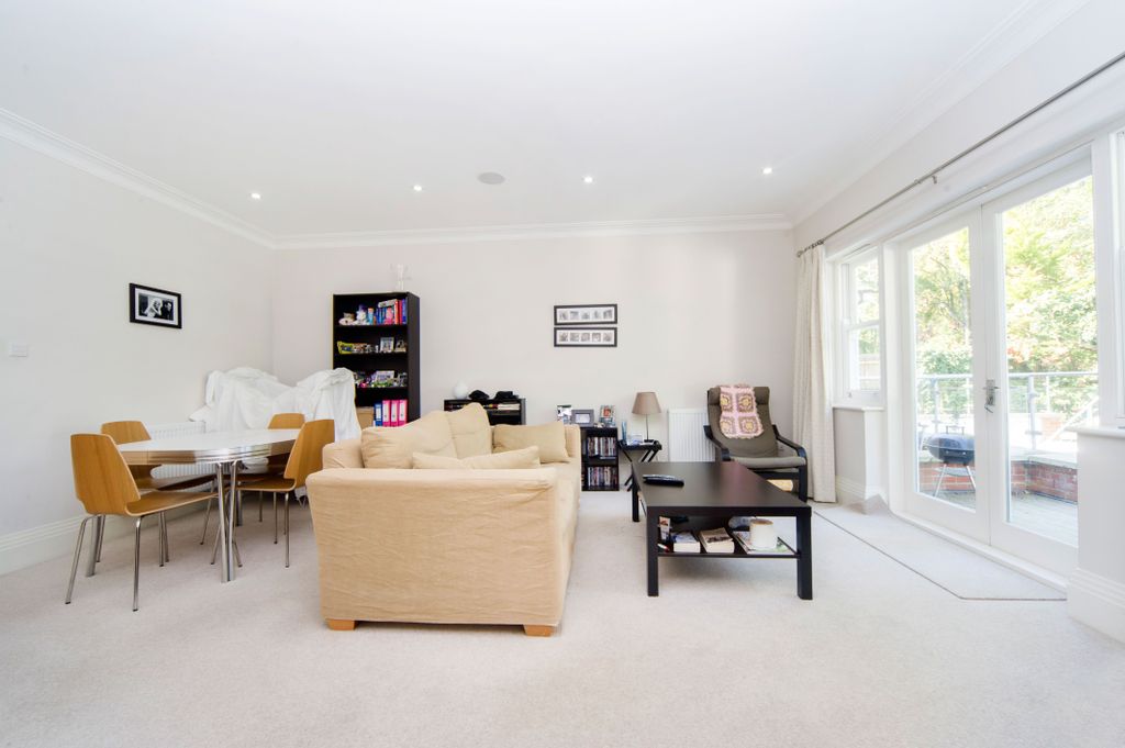Property photo 1 of 14 Photo 01