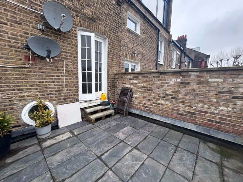 Property photo 3 of 16 Photo 18