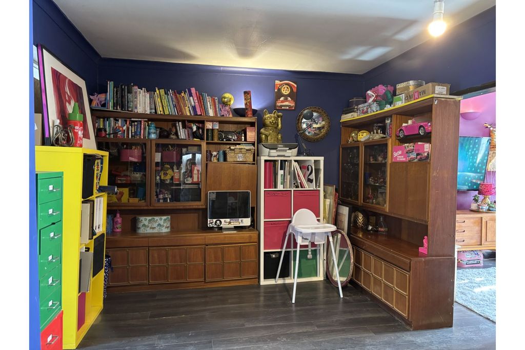 Property photo 3 of 9