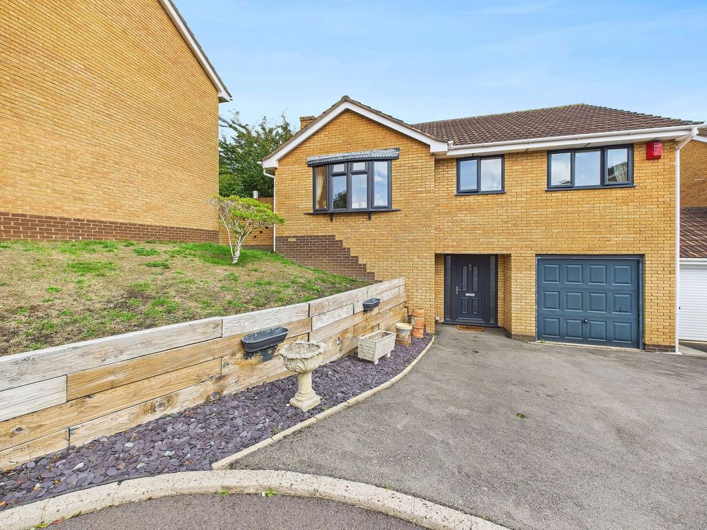 Property photo 1 of 31