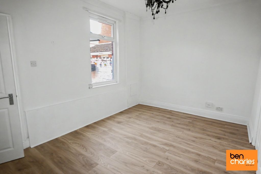 Property photo 3 of 9 Picture No. 13